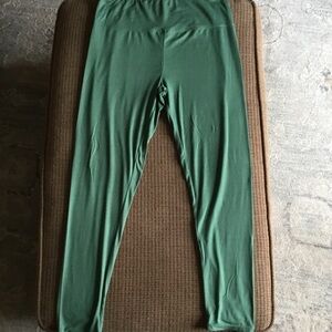 Cuddl Duds Green Full-Length Leggings